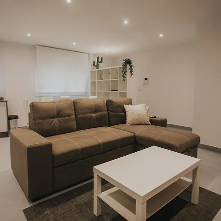 Casas Del Pedregal 1 * Estrada